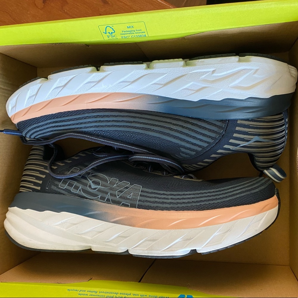 Hoka Bondi